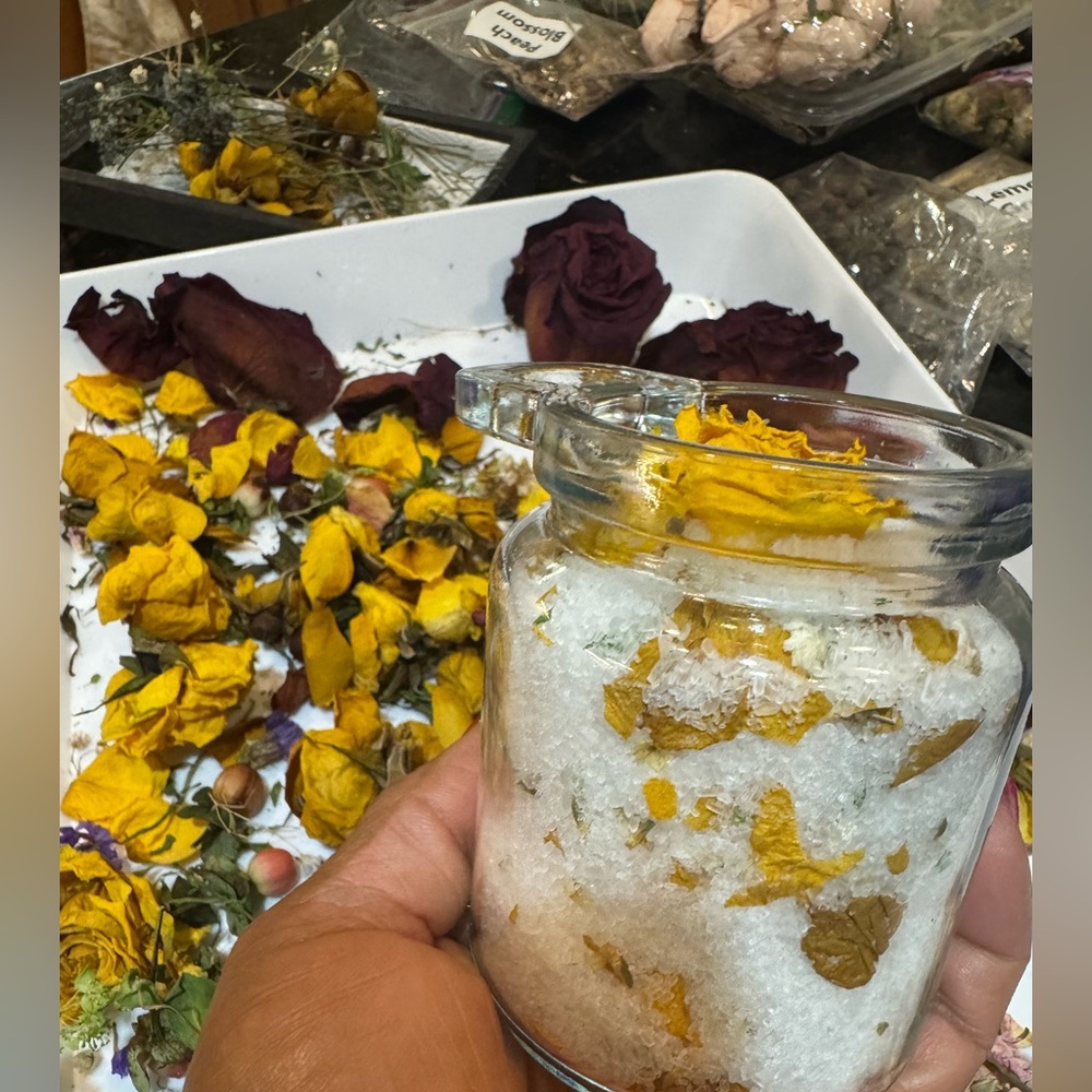 Sweet Orange and Bergamot Essential Oil Bath  and Foot Soak Bath Salt - Picture 4 of 6